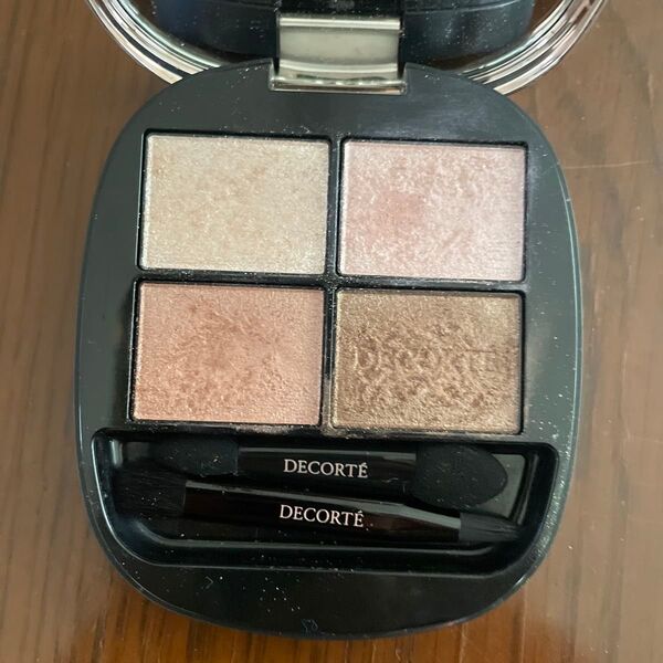 コスメデコルテ スキンシャドウデザイニングパレット 03