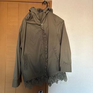 &LOVE フラワーレースのフェミニンふりるブルゾン