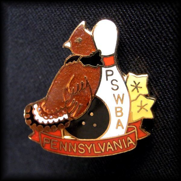 USA BOWLING PIN ボウリングピンバッジ PSWBA PENNSYLVANIA Ruffed Grouse 襟巻雷鳥 エリマキライチョウ No 57