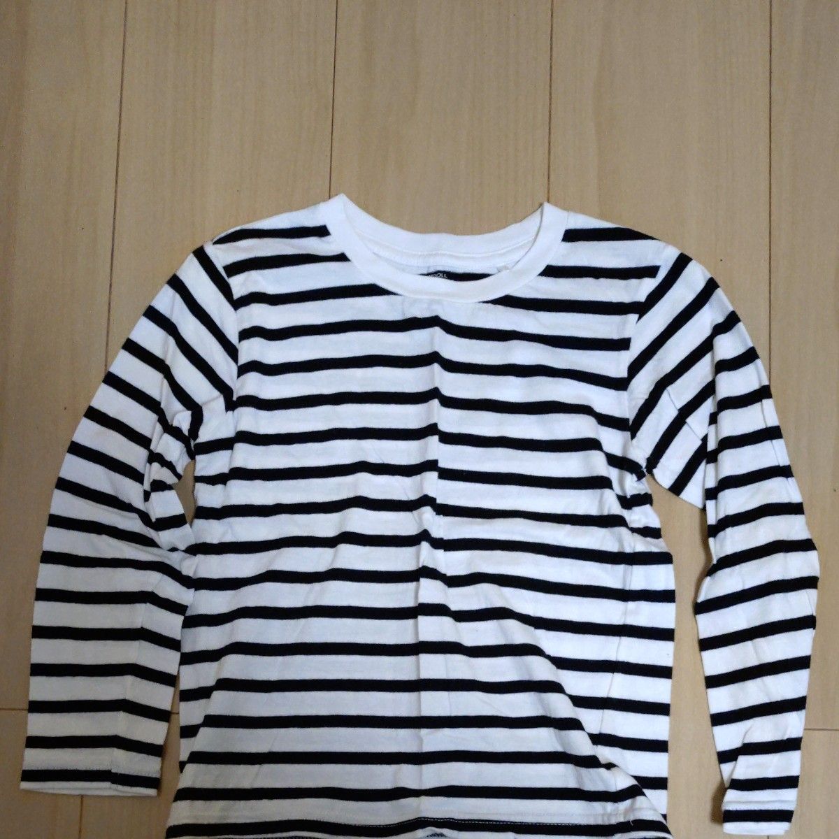 ボーダーカットソー 白黒 長袖 Tシャツ カジュアル　最終値下げ