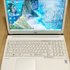 富士通 ホワイト ノートパソコン Intel 8GB SSD Office2024 Windows11 ノートPC