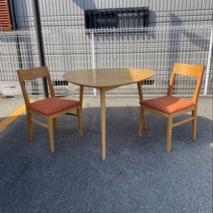 NOCE 木製三角形 ダイニングテーブル