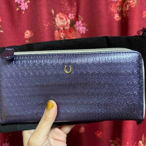 友人の名古屋社長からの頂き物!JRA中央競馬の友人より頂いた超縁起のよい馬蹄財布