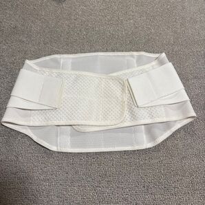 日本シグマックス 腰痛ベルト コルセット マックスベルト 腰サポーター サポーター me2 医療用 ホワイト Sサイズ