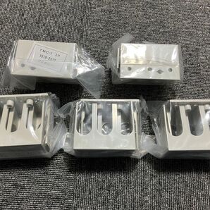 表面形端子カバー TMC-1 3P 5組(5台分) 日立ヒューズフリー遮断器・漏電遮断器用 日立産機システム (1)