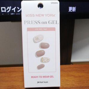 KISS NEW YORK PRESS on GEL UV GEL Nail GNS04J 24 Nail Seals
