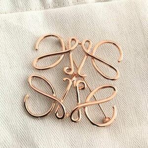  free shipping new goods regular shop buy unused LOEWE hole gram brooch rose Gold Loewe Christmas 