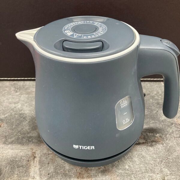 【2022年製】Tiger ポット ケトル 保温 電気ケトル