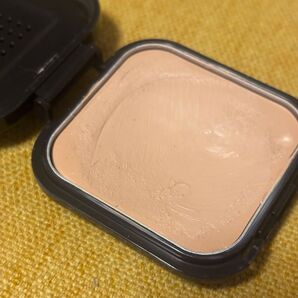 ファンデーション