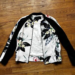 ZARA BASIC ザラベーシック 花柄 ボンバージャケット ブルゾン