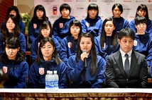 【選手支給】2018-19 アイスホッケー 女子 U18 日本代表 IIHF 2019世界選手権 帯広 NIKE・ナイキ トレーニングトップスウォーマー フーディ_画像8