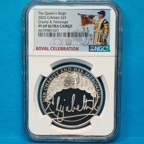 2022 イギリス エリザベス女王 治世シリーズ「慈善と支援」5ポンド プルーフ銀貨 NGC PF69UC ①