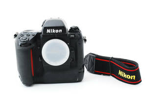 Nikon F5 ボディ AFフィルム一眼レフカメラ 中古品 動作も写りもOKです。ボディキャップ、ストラップ付きです。