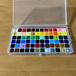 ホルベイン 透明水彩 絵の具 72色セット ケース付き