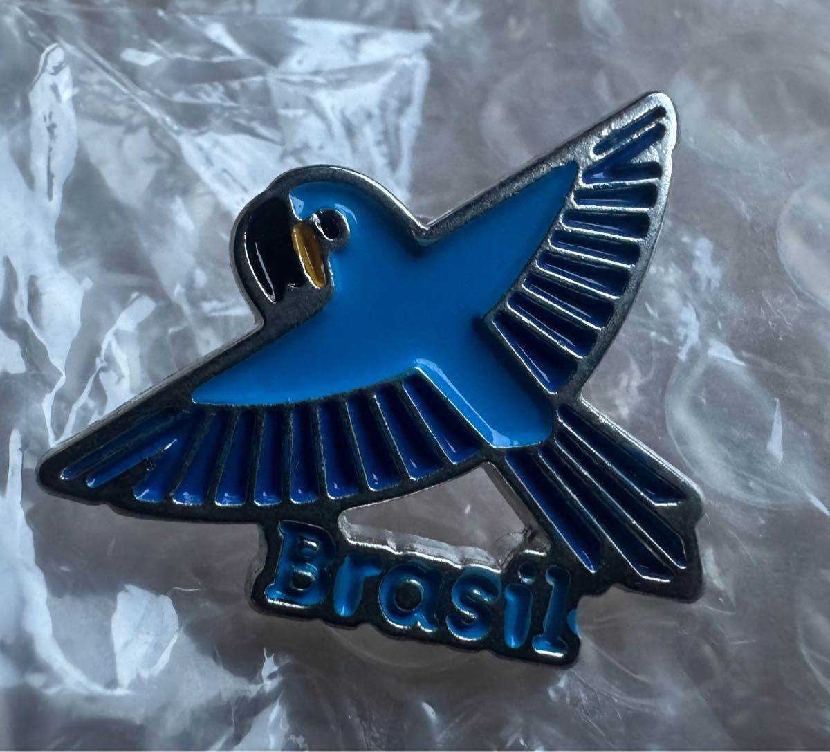 関西万博 アンゴラ館 スタッフピン 日本 アンゴラ 友好バッジ ピンズ