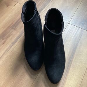 MODE ET JACOMO スエード ショートブーツ 黒