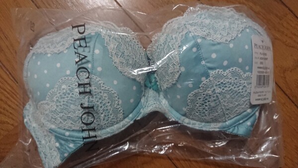 PEACH JOHN ブラトップ 新品