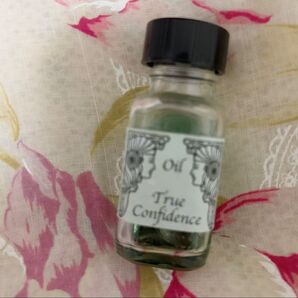 True Confidence メモリーオイル 魔法のオイル パワーストーン