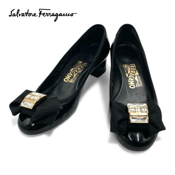 希少 Salvatore Ferragamo サルバトーレフェラガモ パンプス 22.5cm ブラック リボン エナメル