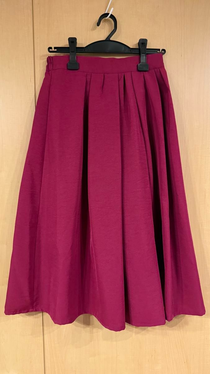 フレアスカート　ウエストゴム　ワインレッド