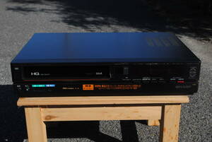 昭和の名機　シャープ　VHS　ビデオカセットデッキ　VC-401　