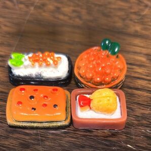 ミニチュアすしや弁当など