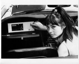 [ photo 8x10] Wakabayashi ..& Toyota 2000GT 8B movie woman super photograph ( large ) 007 is two times ..