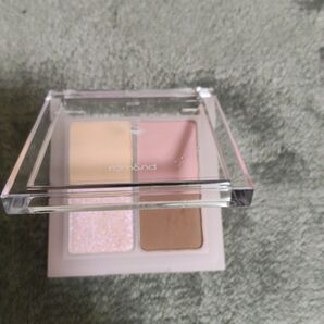 お値下げしました 今週購入 rom&nd ロムアンド ベターザンアイズ W03 ドライストロベリー