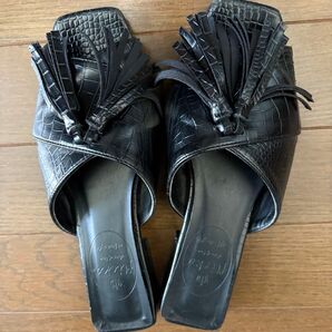 ブラック 黒 サンダル フリンジ