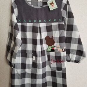 新品☆くまのがっこうの割烹着♪ジャッキー 長袖エプロン 保育士 介護士 チェック柄
