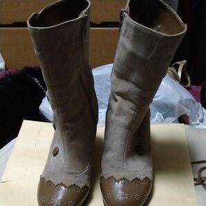 ショートブーツ スエード調 23.cm ベージュ系 花柄刺繍