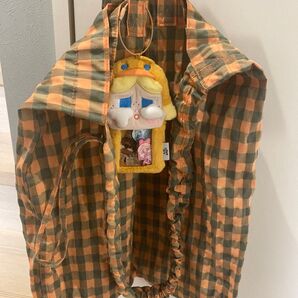 セット売りPOP MART crybabyカードケース バッチ チェック柄 バッグオレンジ