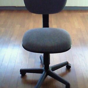 キャスター付 デスクチェア