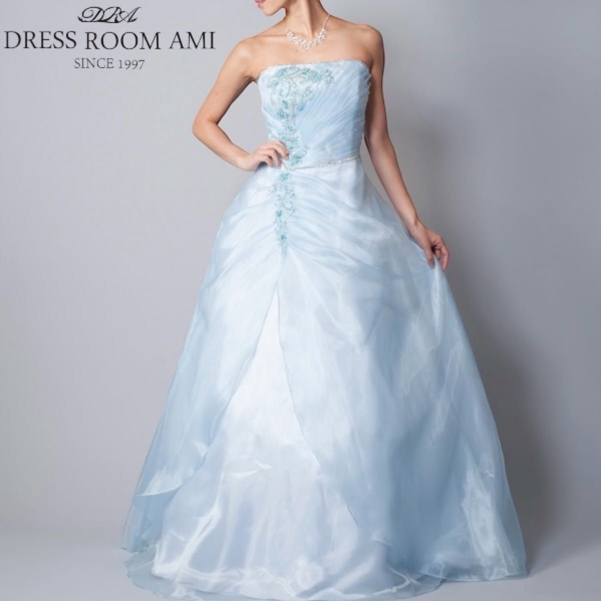 【SALE】DRESS ROOM AMI ドレスルームアミ 高級 ロングドレス カラードレス 演奏会 ビーズ刺繍 青 スカイブルー