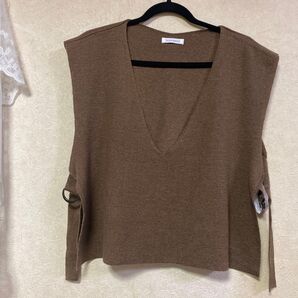 3can4on(サンカンシオン) ブラウン ニットベスト サイドリボン Vネック