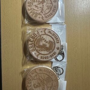 【FOR3VER】ミスタージャイアンツ バット材丸型キーホルダー