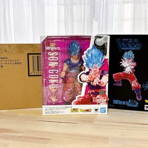Vジャンプ 応募者全員サービス S.H.Figuarts15周年 スーパーサイヤ人ゴッドスーパーサイヤ人孫悟空 界王拳