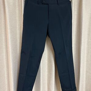 ユニクロ 感動パンツウルトラライト コットンライク ネイビー