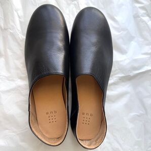 que shoes plain ブラック スリッポン レザーシューズ シューズ 黒 靴 que ぺたんこ 本革