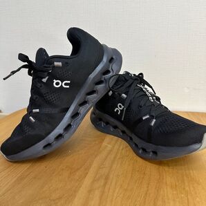 オン(On)(レディース)ランニングシューズ クラウドサーファー ブラック 3WD10440485 スニーカー