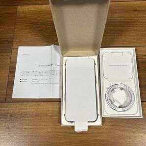 エキスプレス交換 iPhone 15 Pro Max 512GB ホワイト