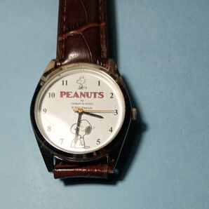 【値下げ】PEANUTS スヌーピー 腕時計 ブラウン
