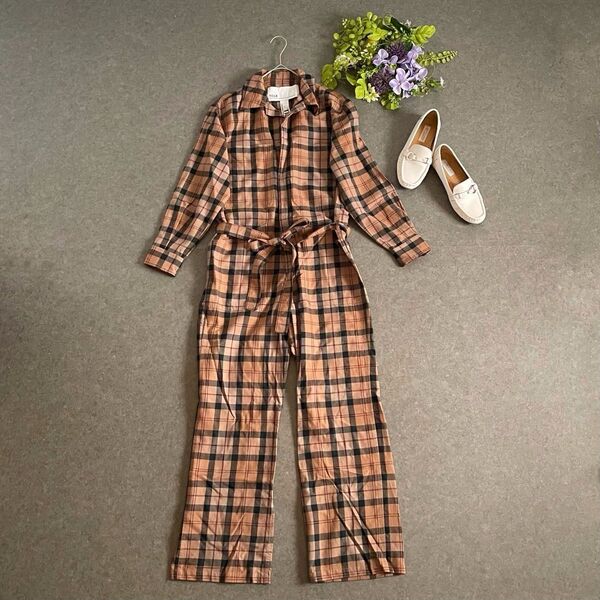 ティッカ オールインワン つなぎ チェック柄 比翼ボタン りぼん スタイルアップ効果 カジュアル 毛 茶色 日本製 F