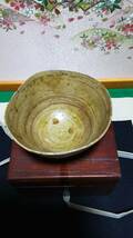 うぶだし品遠州七窯の一つ朝日焼　時代品（釘彫り伊羅保茶碗古箱付）_画像4