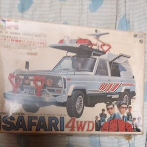 西部警察 サファリ4WD プラモデル
