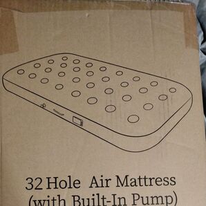 32 Hole Air Mattress with Built-In Pump エアーベッド
