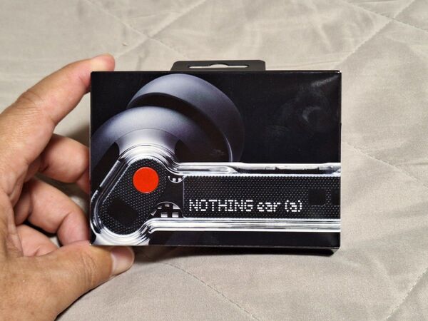ほぼ新品 オマケ付き NOTHING ear (a) B162 ワイヤレスイヤホン Bluetoothイヤホン