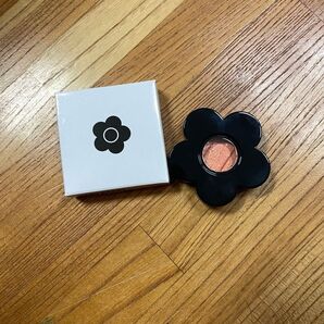 マリークワント オレンジ系パウダーアイシャドウ