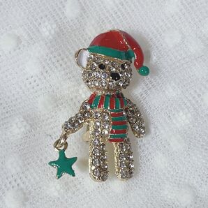 ⑰ くま ブローチ クリスマス アクセサリー サンタクロース キラキラ パーティー レディース 飾り