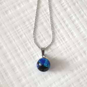 ホタルガラスネックレス コバルトブルー 10mm*サージカルステンレス*ハンドメイドネックレス*金属アレルギー対応*蓄光*沖縄